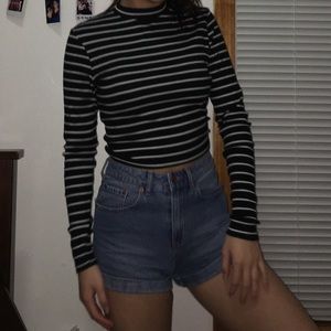 striped long sleeve crop top